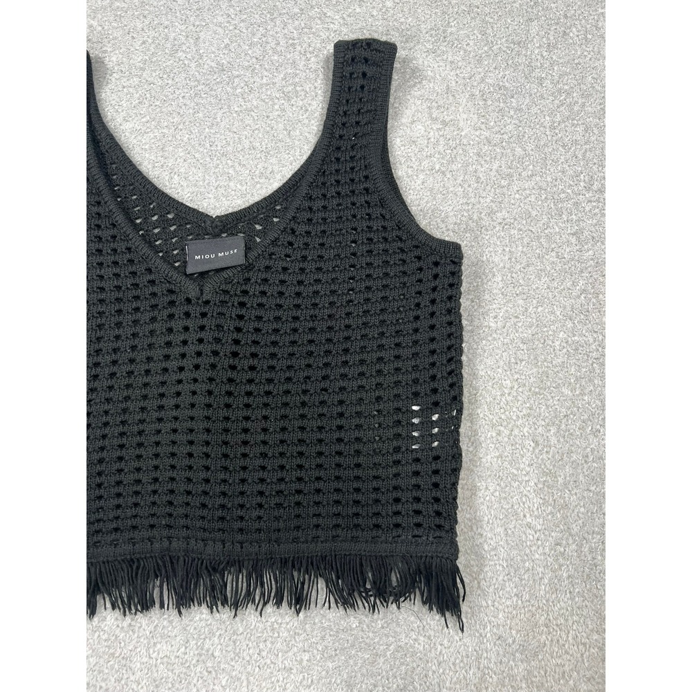 Miou Muse Black Crochet Knit Fringe Hem Tank Top Womens Medium Boho V-Neck Crop - Picture 4 of 7